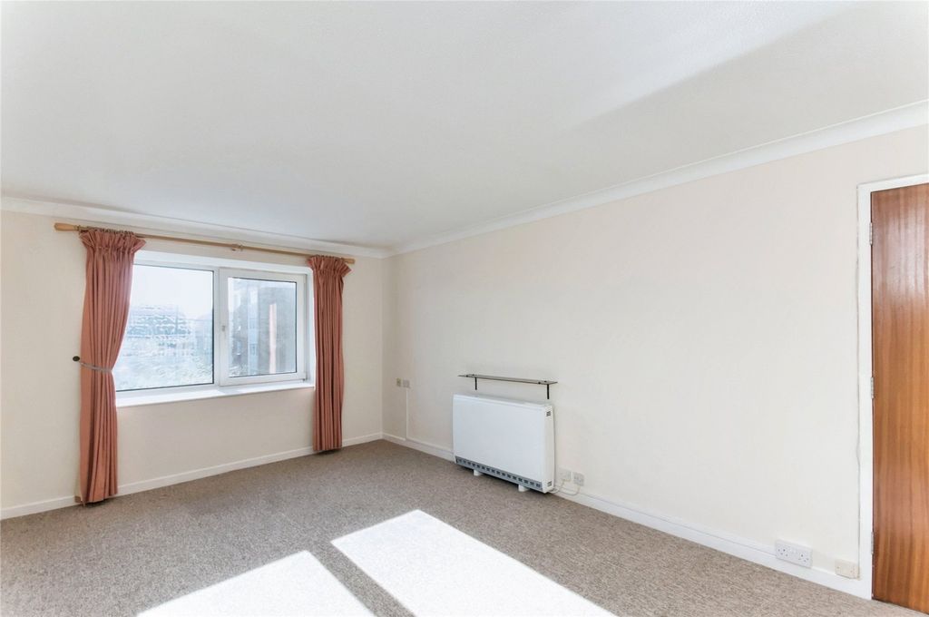 Property photo 2 of 14 Living Room