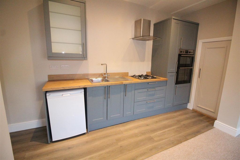 Property photo 2 of 8 Img_1923.Jpg