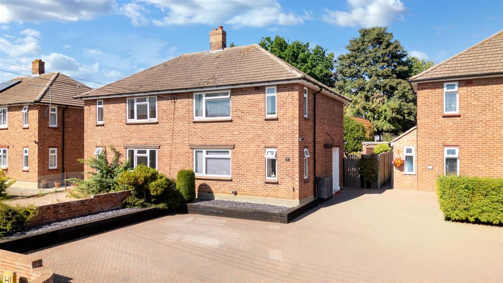 Property photo 1 of 13 Boxford-18.Jpg