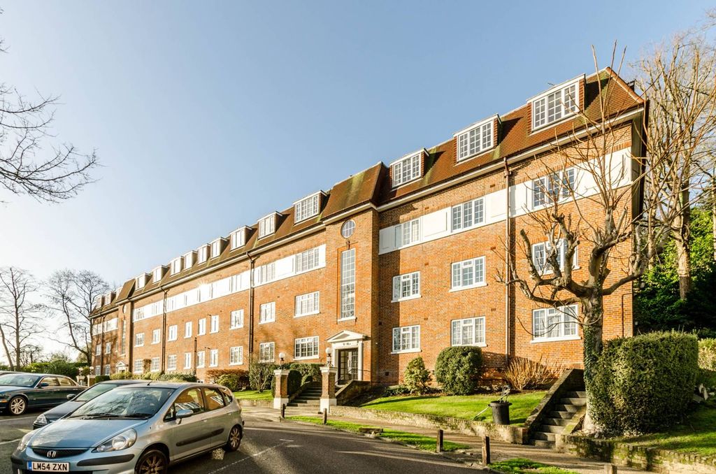 Property photo 2 of 13