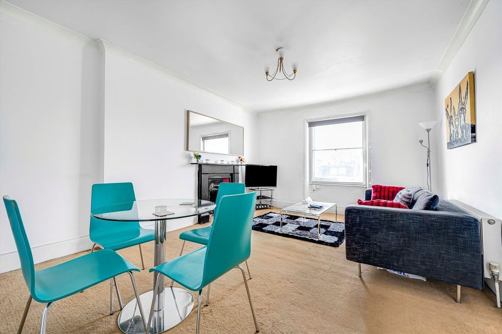 Property photo 2 of 6