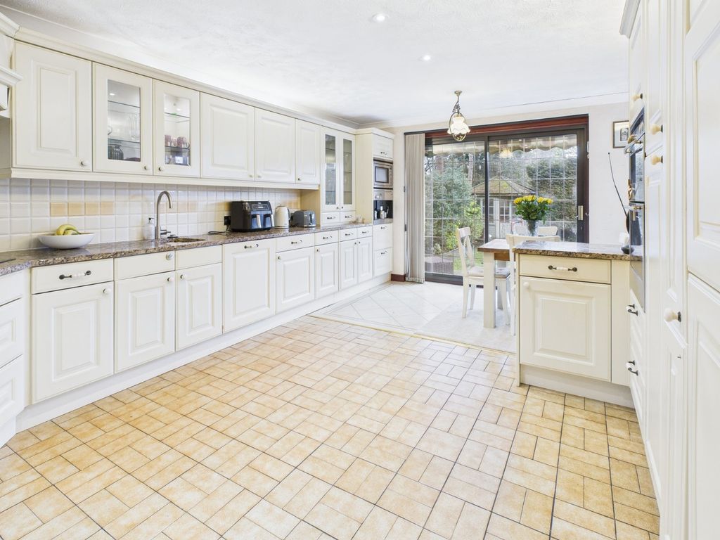 Property photo 3 of 18 Picture No. 14