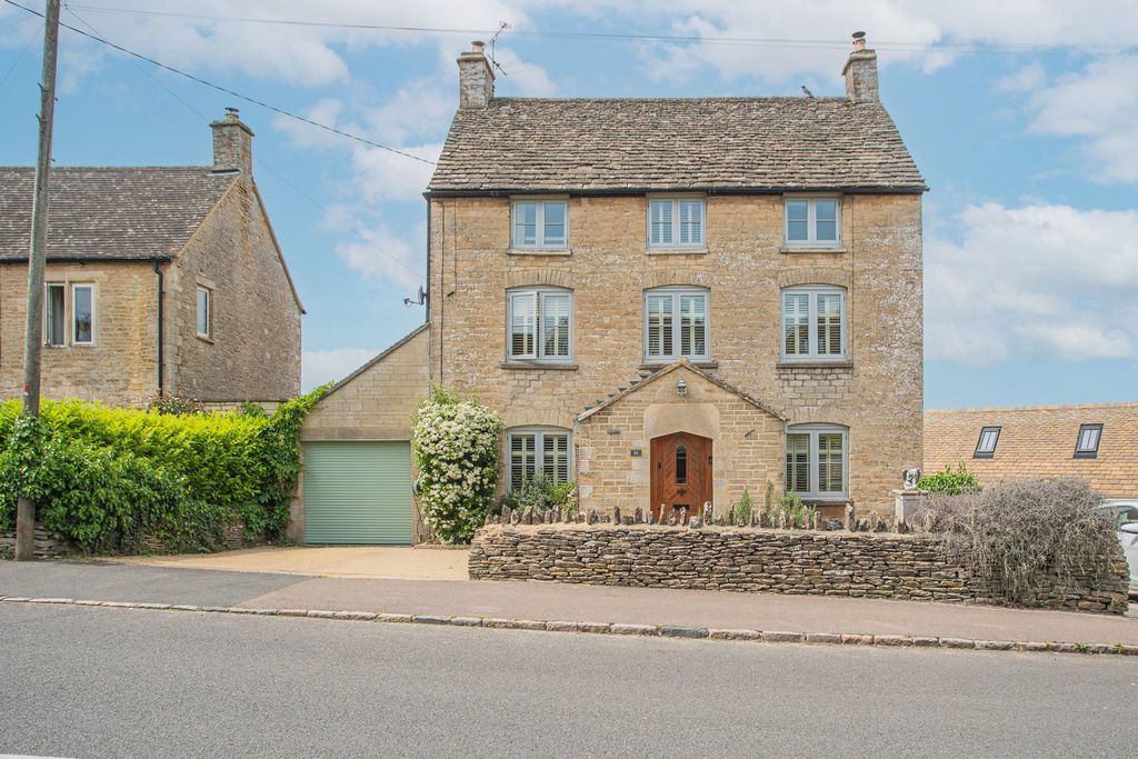 Property photo 1 of 21