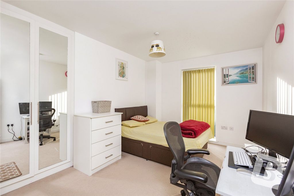 Additional image 6 of 2 bed flat for saleLees Court, 53 Royal Anglian Way, Dagenham RM8