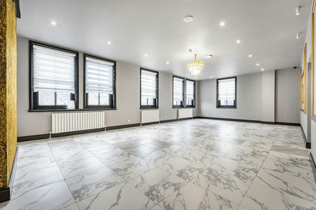 Property photo 2 of 31 36_27775.Jpg