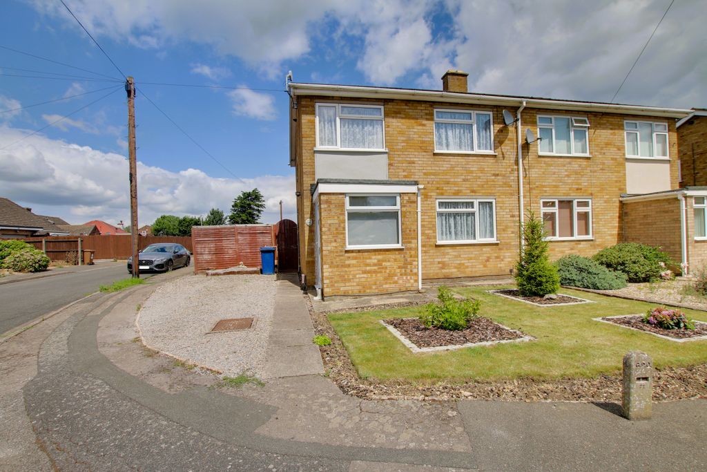 Property photo 1 of 12