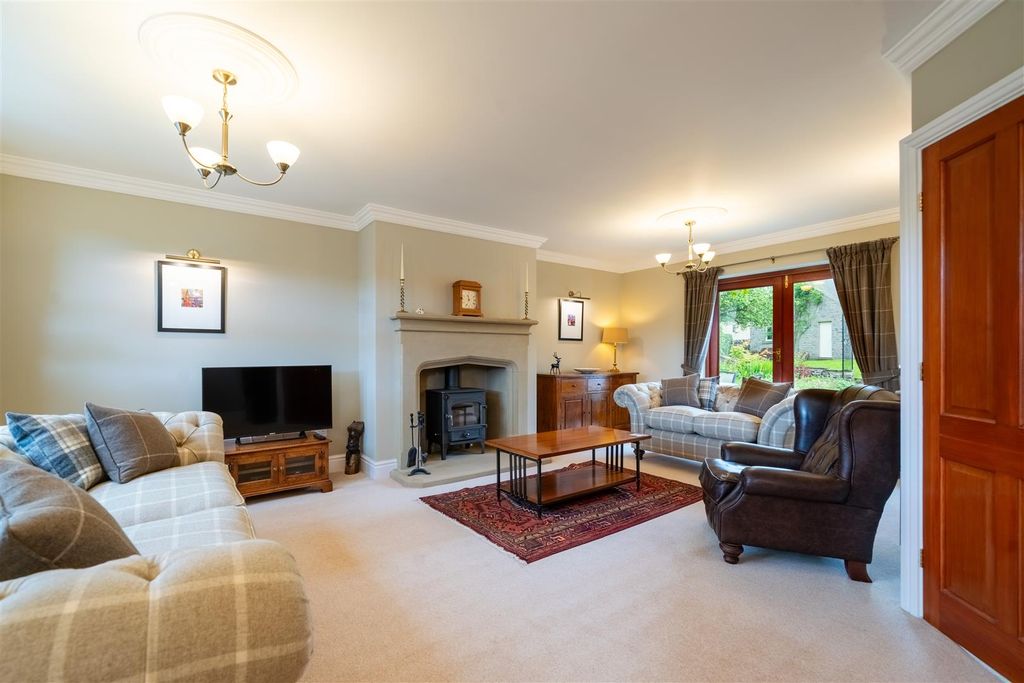 Property photo 3 of 53 Living Room.Jpg