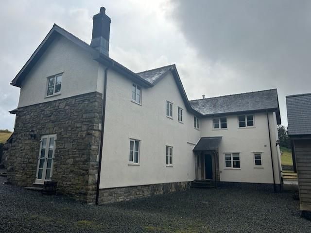 Property photo 1 of 2 External View