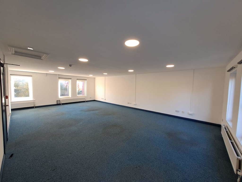 Property photo 3 of 11 Photo 4