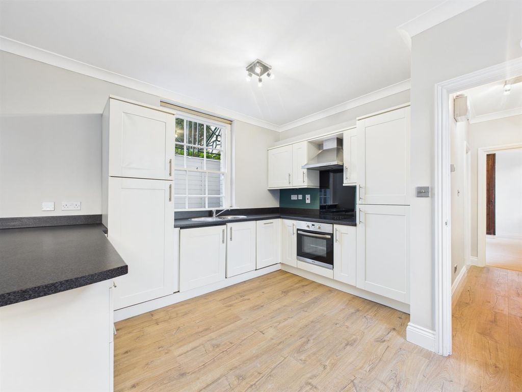 Property photo 2 of 6 Y35Qy02O40A2Glkfvsncua.Jpg