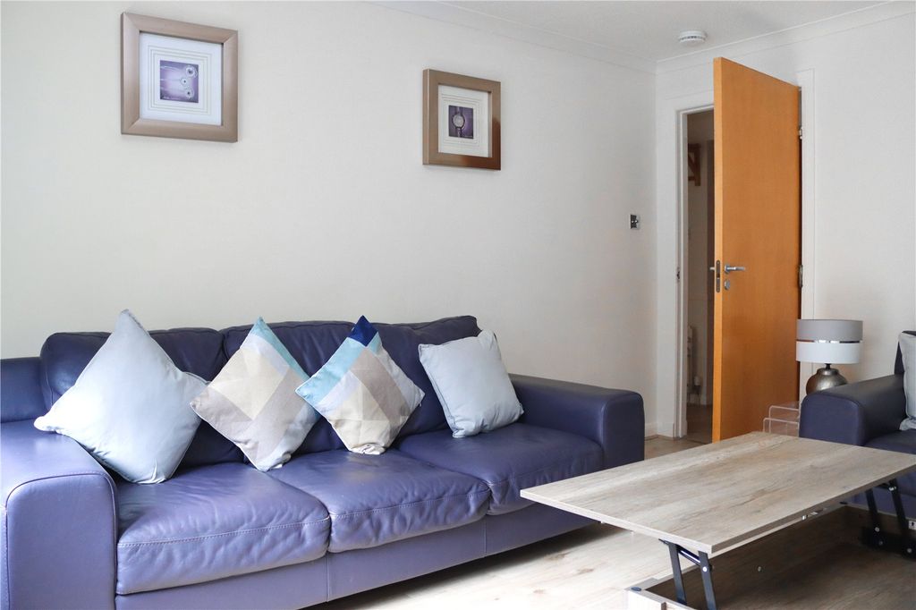 Property photo 2 of 9 Photo 3