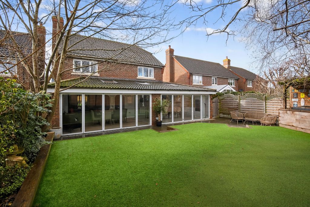 Property photo 2 of 20 Rear Garden