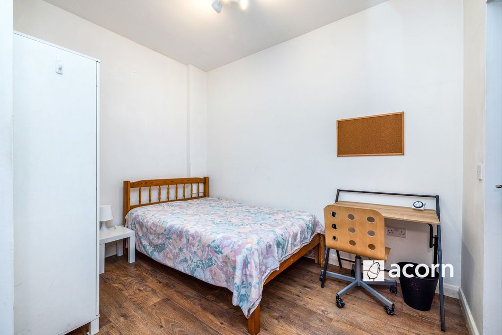 Property photo 3 of 15 Bedroom 1