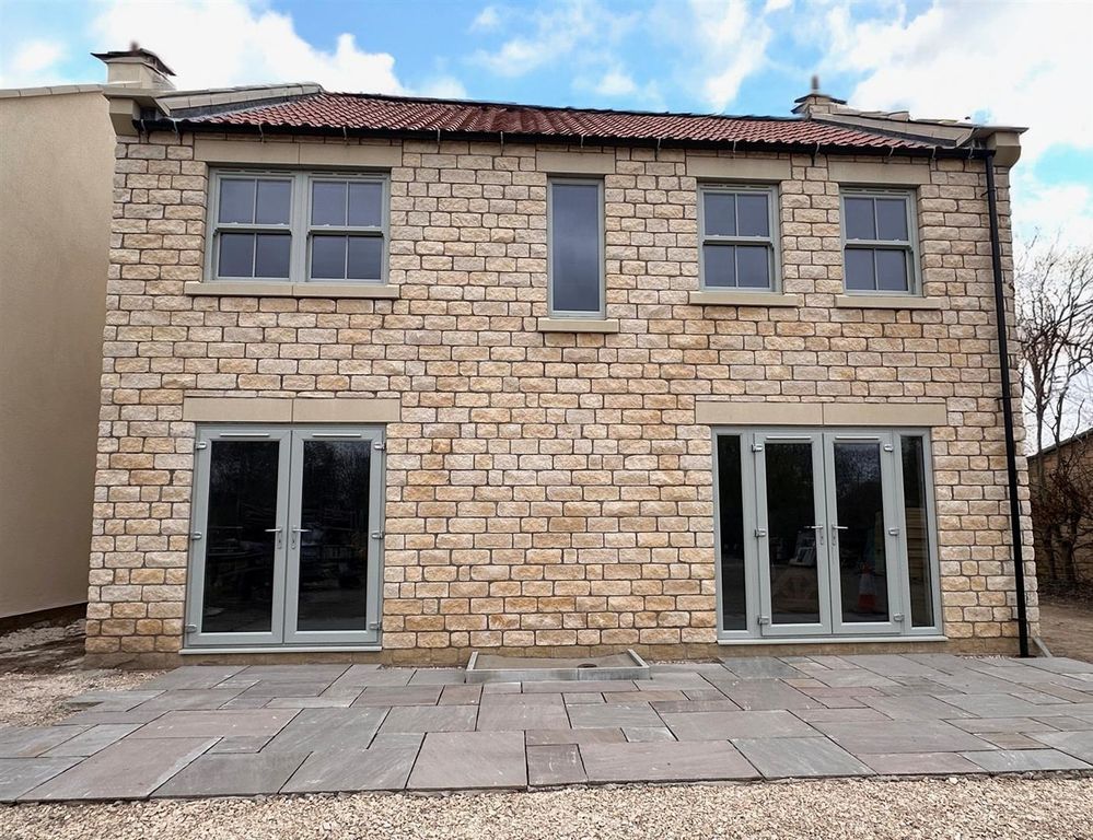 Property photo 2 of 4 Willow Rear New.Jpg