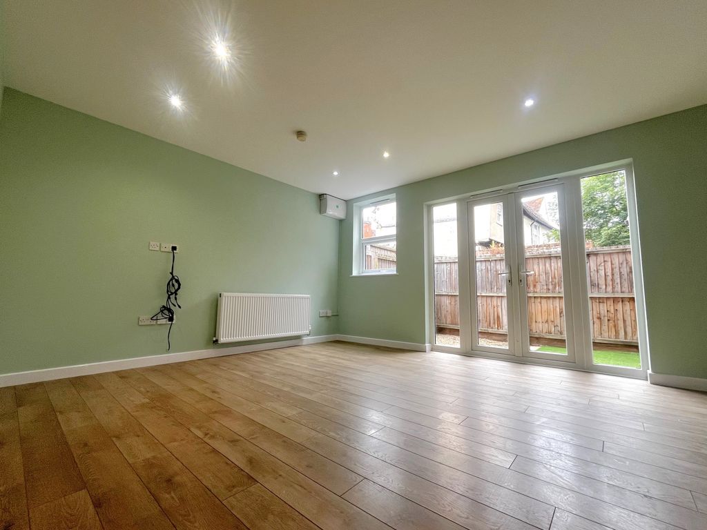 Property photo 2 of 9 Img_9620