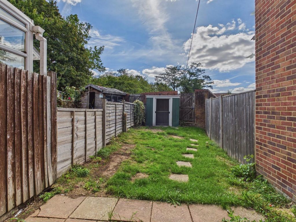 Property photo 2 of 13 Cam05010G0-Pr0187-Still009.Jpg