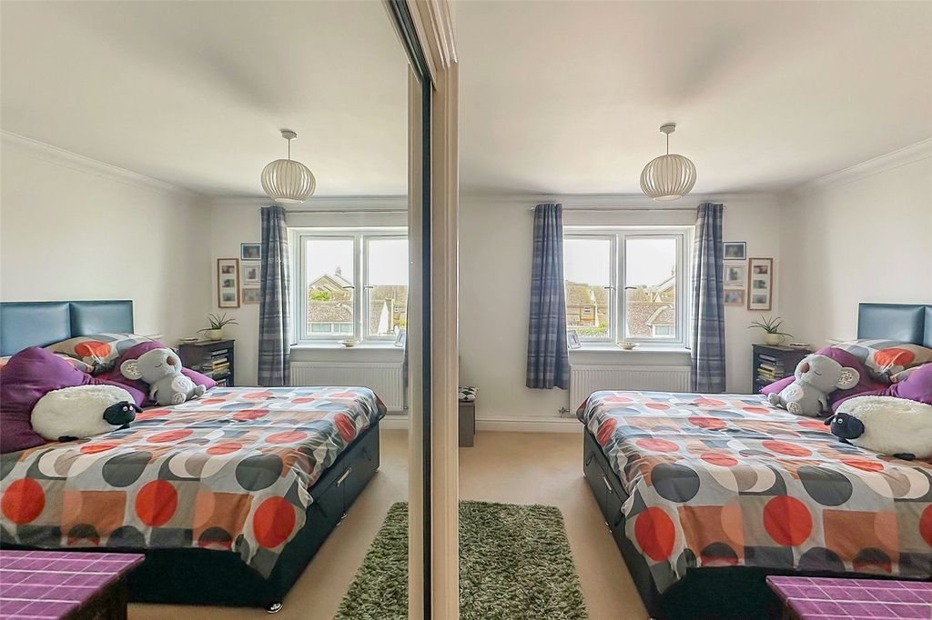 Property photo 2 of 19 Picture No. 04