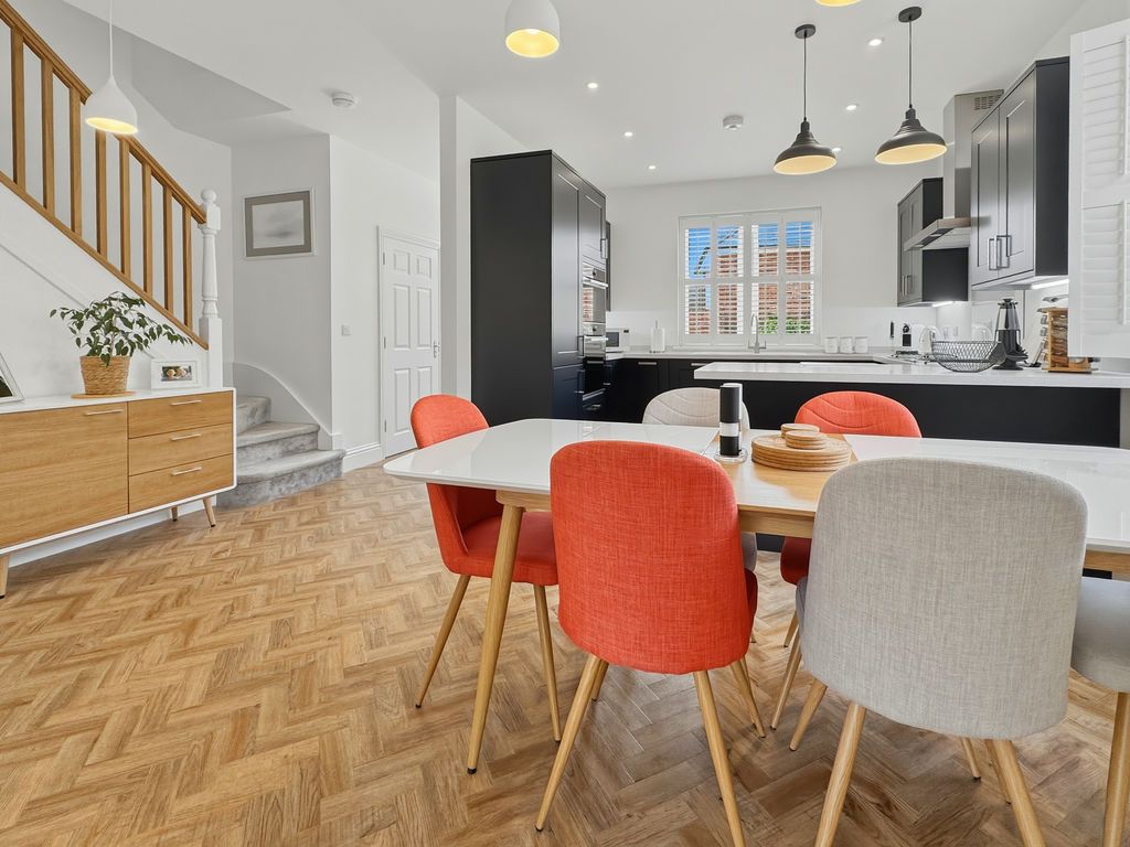 Property photo 3 of 22 Photo 8