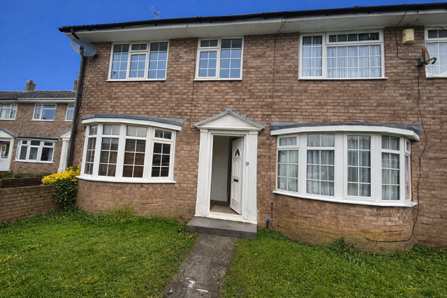 Property photo 1 of 8