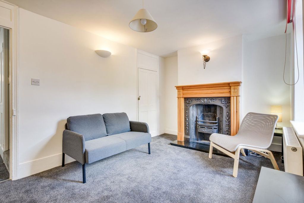 Property photo 3 of 23