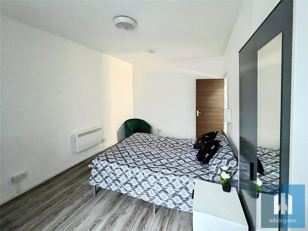 Property photo 2 of 8 Picture No. 09