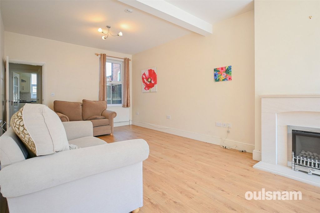 Property photo 3 of 22 Picture No. 07