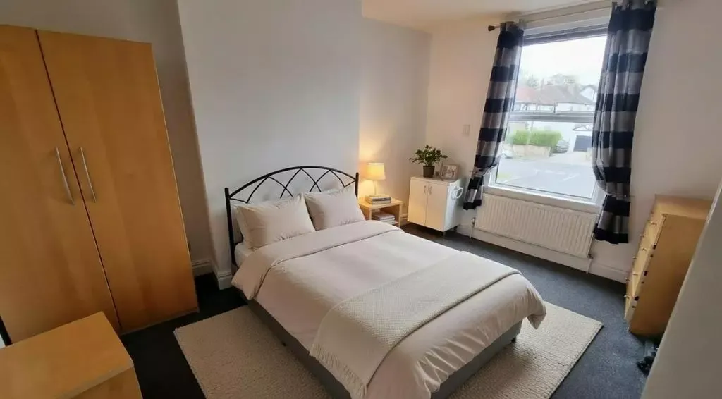 Property photo 1 of 6