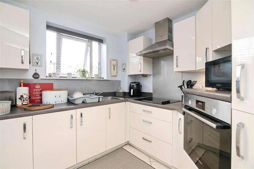 Property photo 2 of 20 Picture No. 09