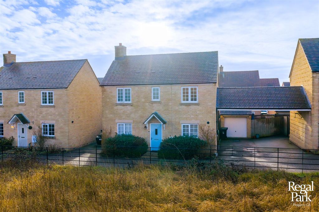 Property photo 1 of 28 Front