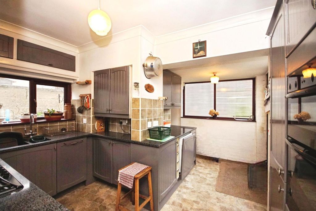 Property photo 3 of 19 Pbox-Img.Jpg