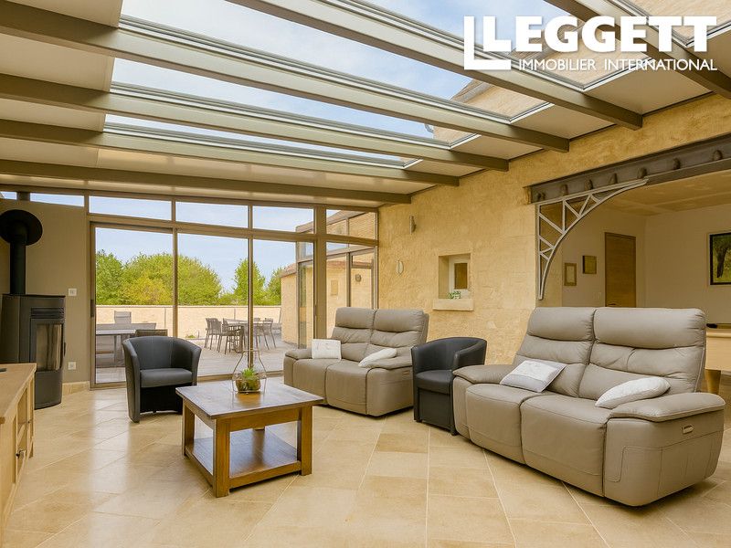 Property photo 3 of 10