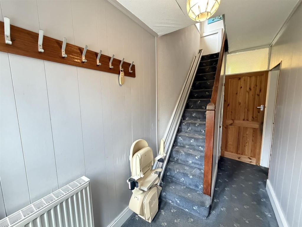 Property photo 3 of 15 Hallway