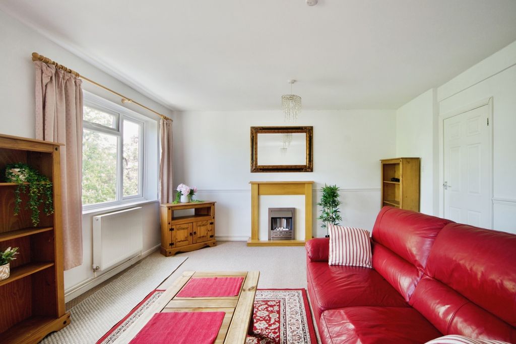 Property photo 1 of 19 Pbox-Img.Jpg