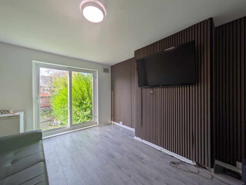 Property photo 2 of 12 Photo 3