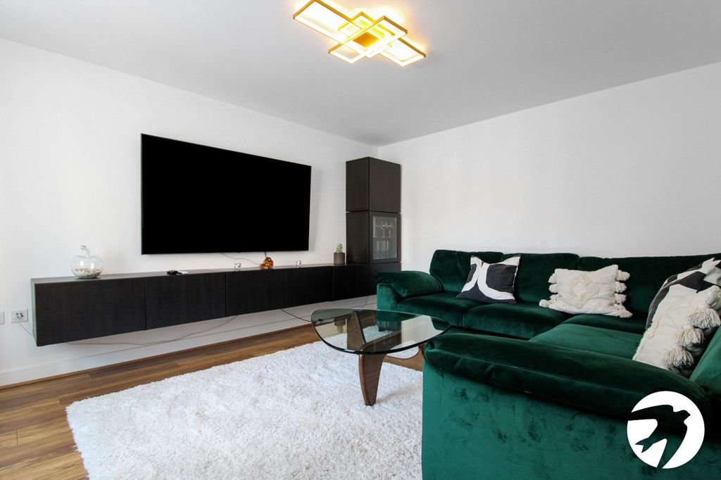 Property photo 2 of 13 Picture No. 12