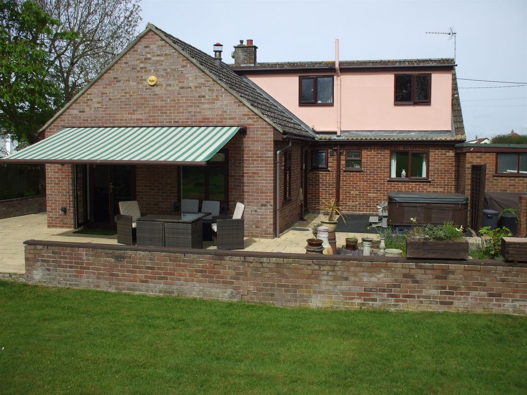 Property photo 3 of 25