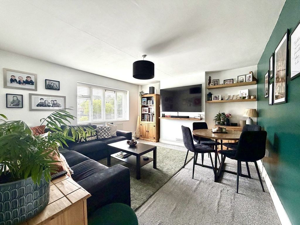 Property photo 2 of 8 Not Specified