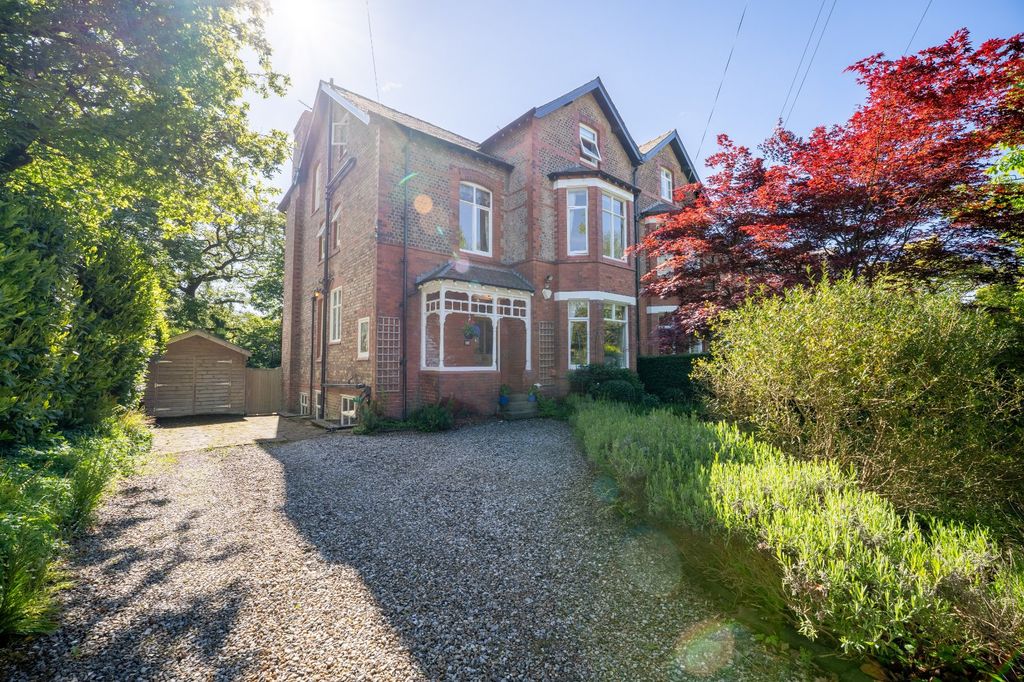 Property photo 1 of 29 Picture No. 23