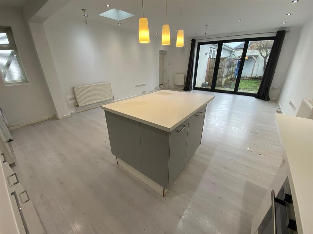 Additional image 12 of 5 bed semi-detached bungalow for salePurland Close, Dagenham RM8