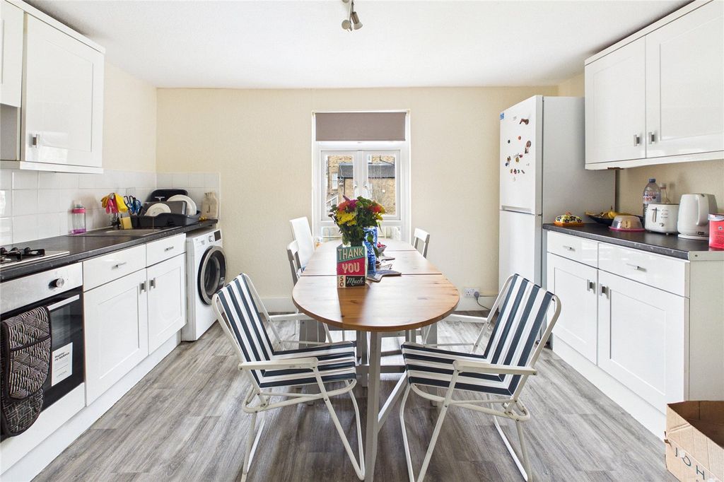 Property photo 3 of 9 Picture No. 07