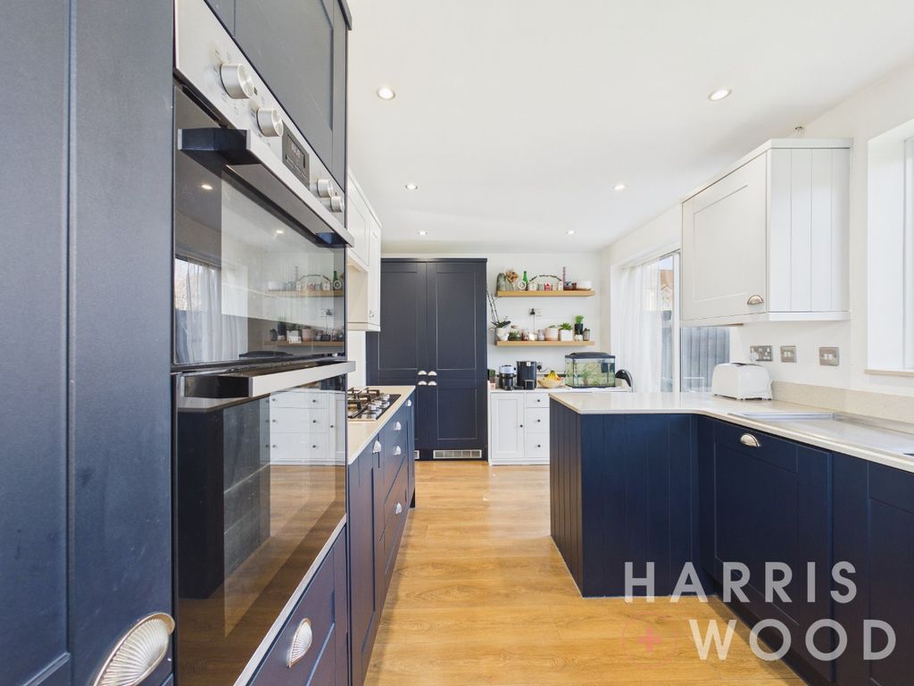 Property photo 2 of 21 4917662