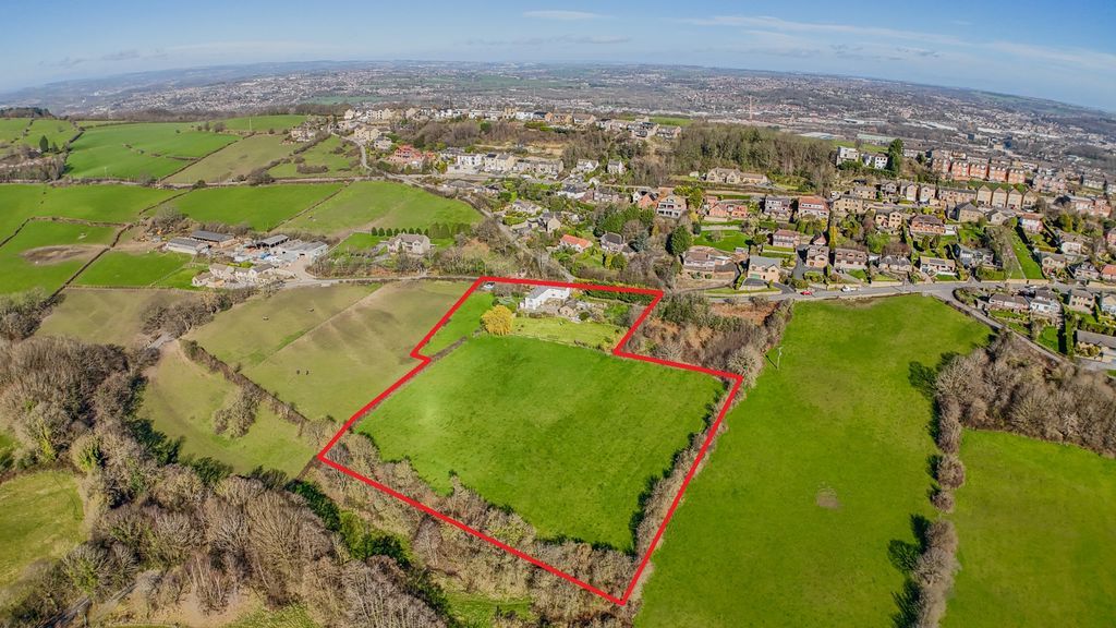 Property photo 2 of 40 Photo 12