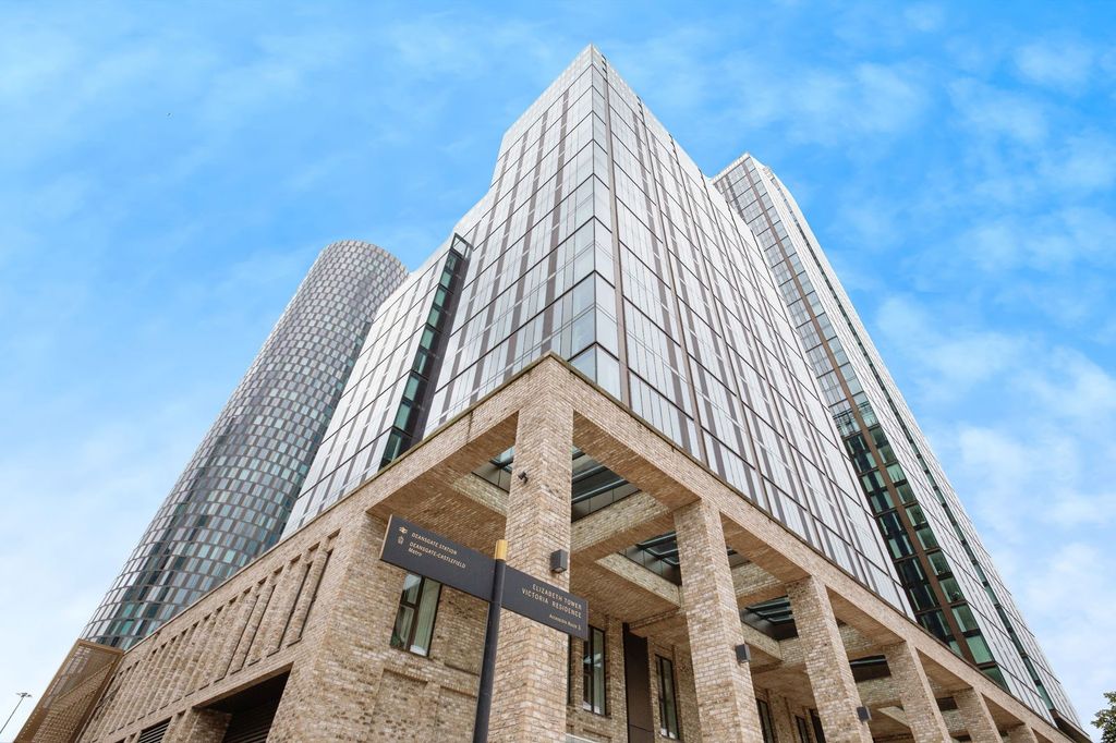 Property photo 2 of 12