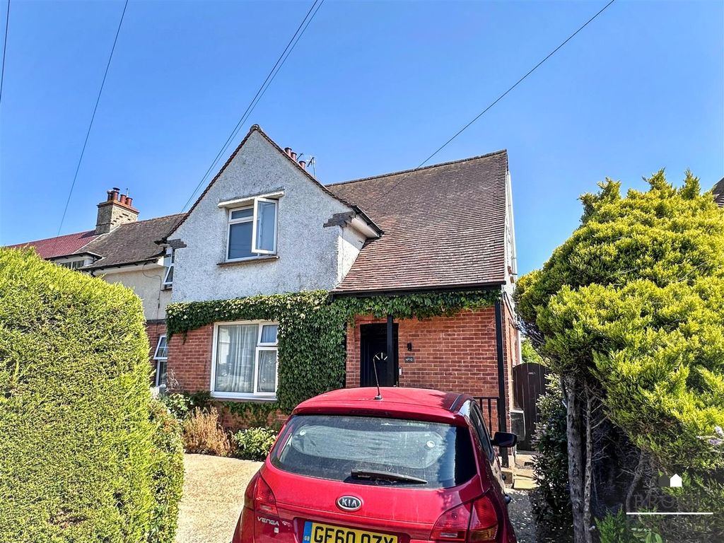 Property photo 1 of 26 01323 438506