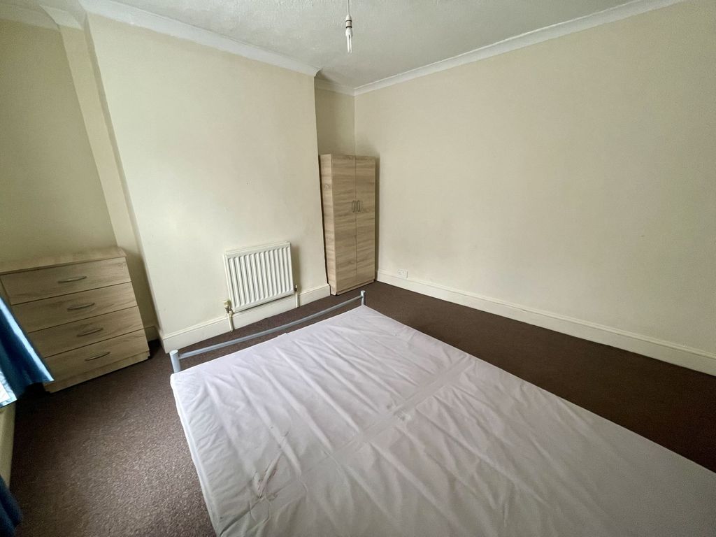 Property photo 3 of 11 Photo 6