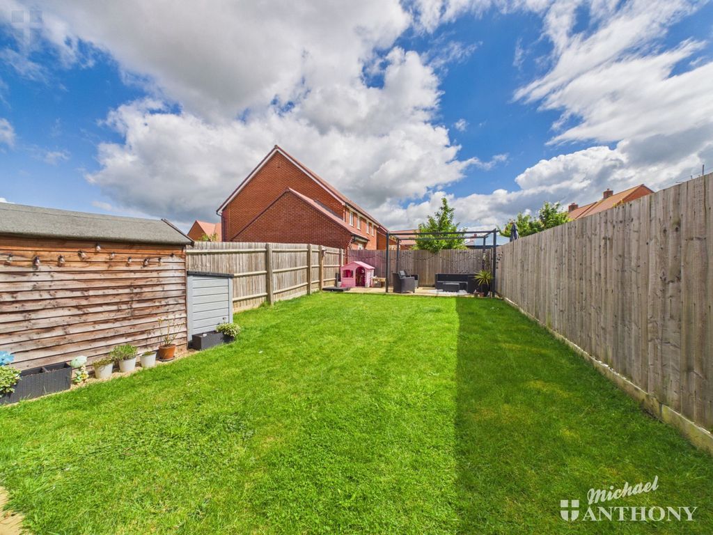 Property photo 3 of 13 Cam03218G0-Pr1023-Still015