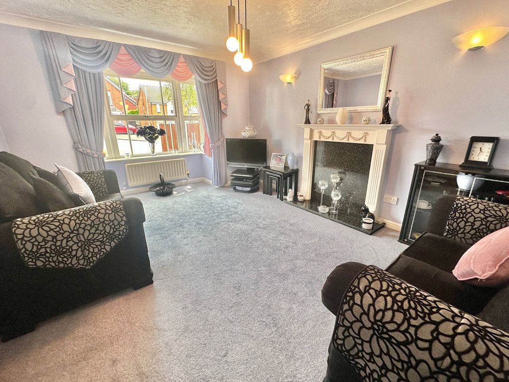 Property photo 3 of 24