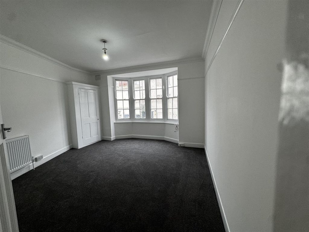 Property photo 3 of 12 4.Jpg