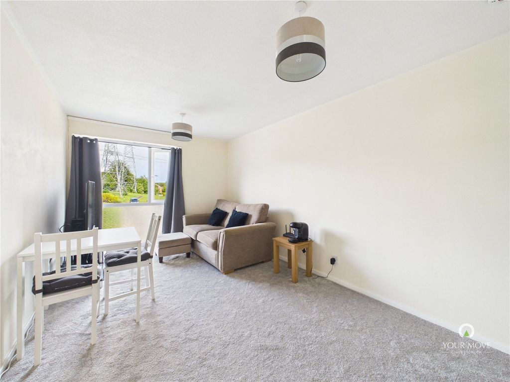 Property photo 2 of 8 Picture No. 01