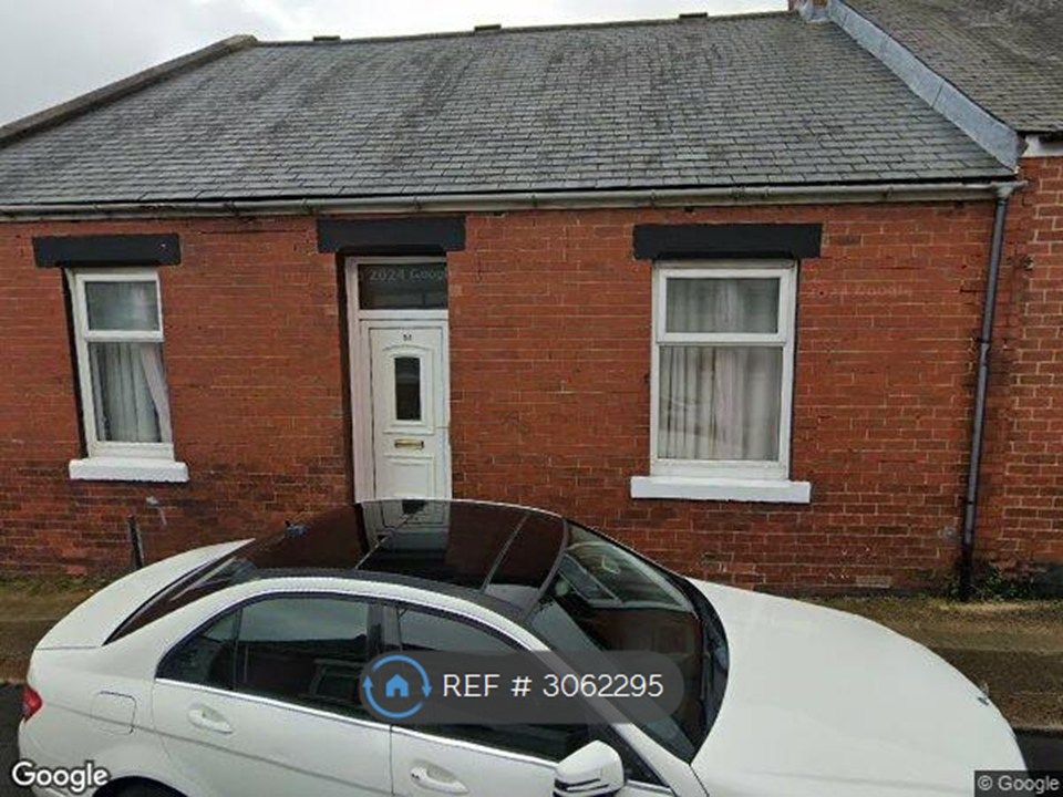 Property photo 1 of 17